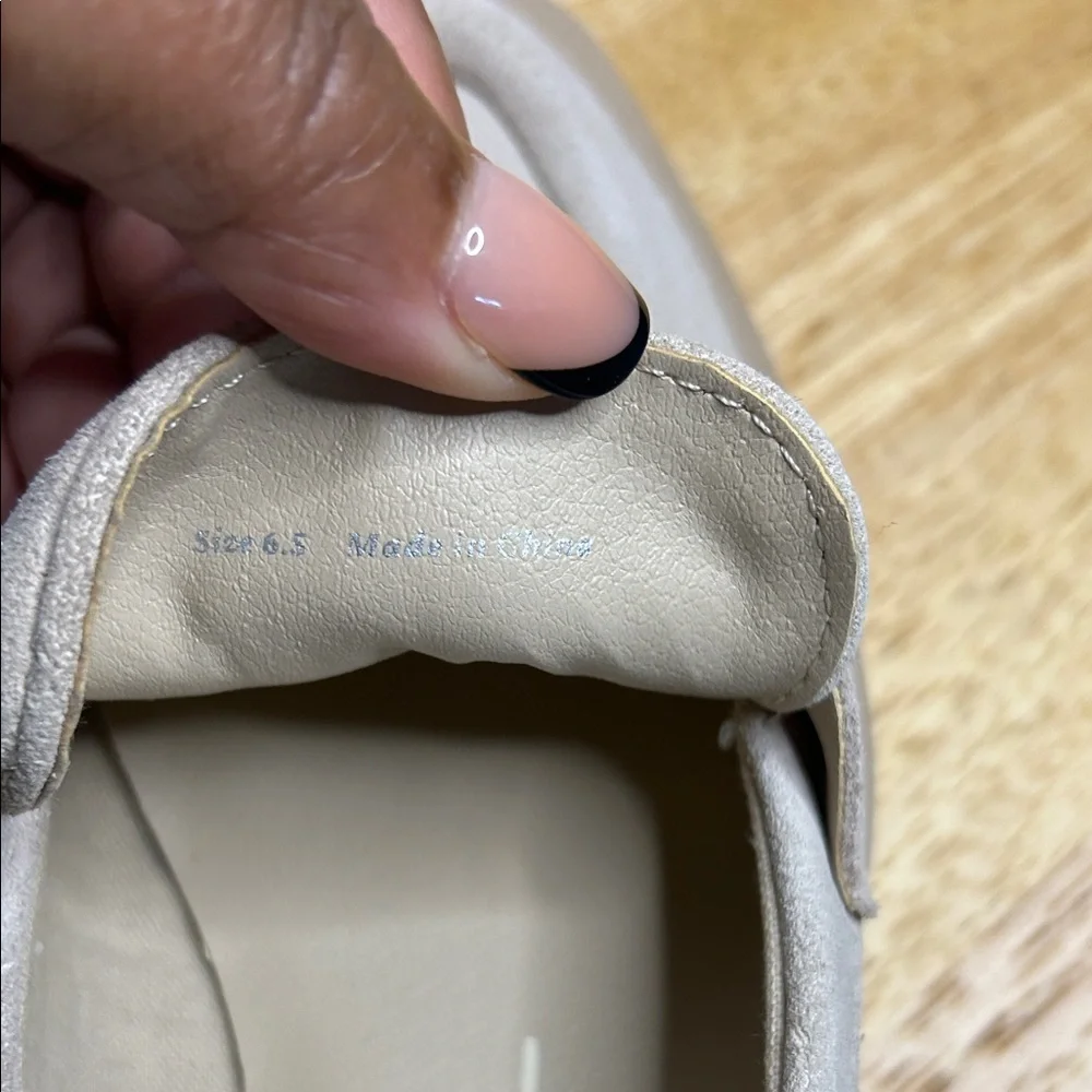 Dolce Vita Cream- Size 6.5 Suede Loafers - Picture 10 of 10